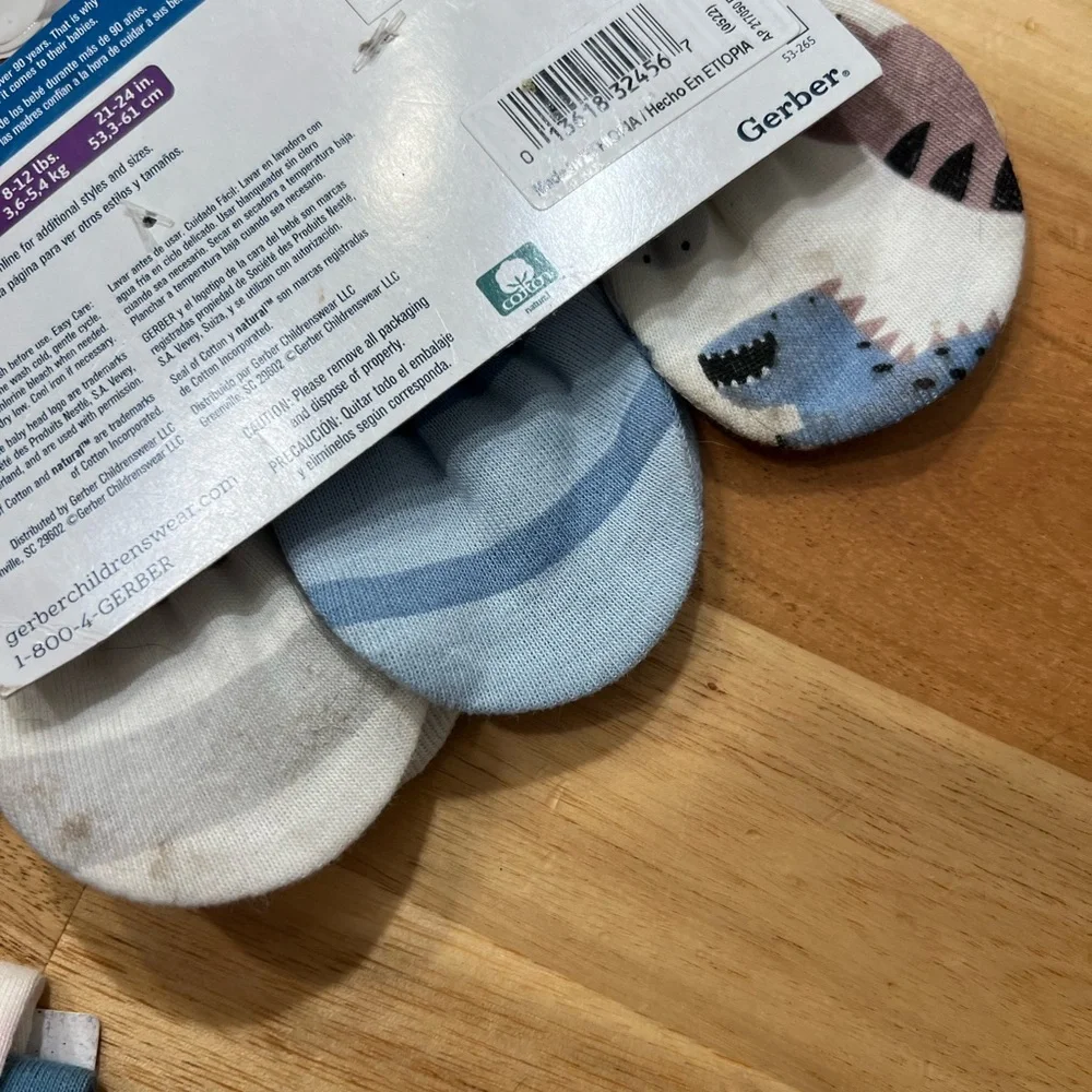 NWT Baby Bundle NB 0-3 Months Carter’s Gerber Pants Onesies Mittens